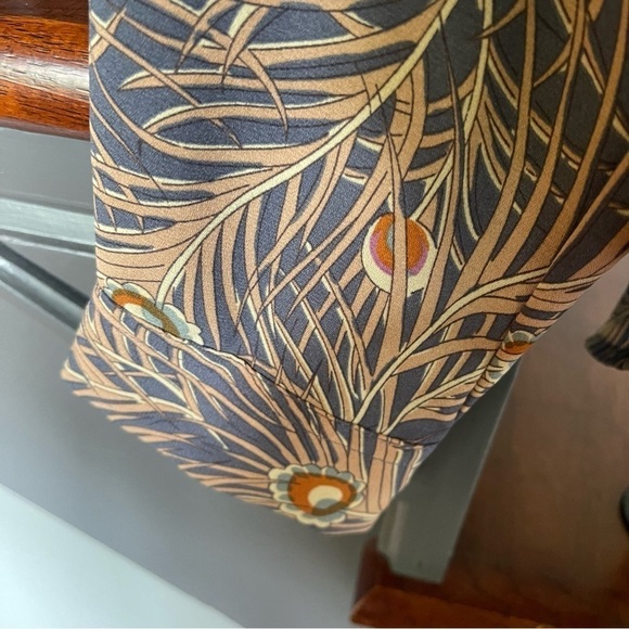 Loft White Long Sleeve Top button up  Print Size small - Picture 8 of 11